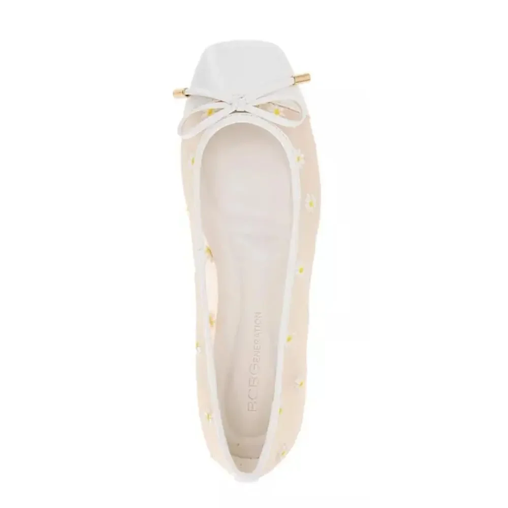 BCBGeneration Women's Hartly Square Toe Mesh Ballet Flats in White Daisy. Size 7